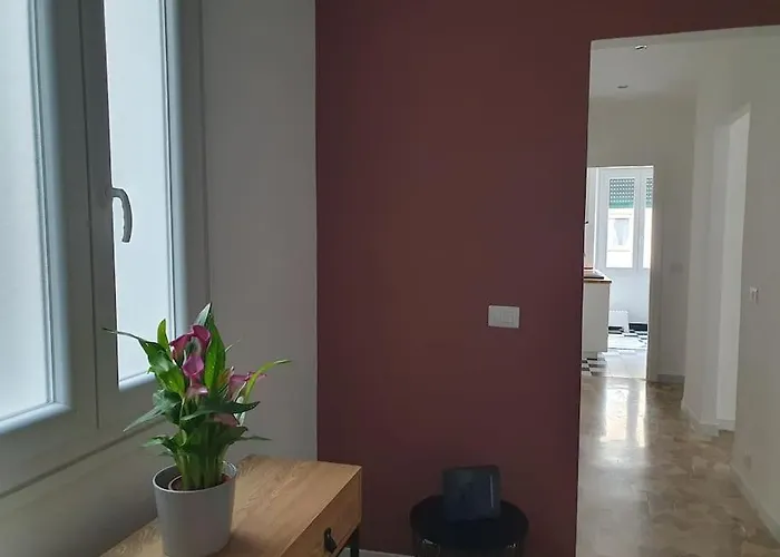 Appartamento Casakico Elegante 2-bdr Metro 10 Min Colosseo