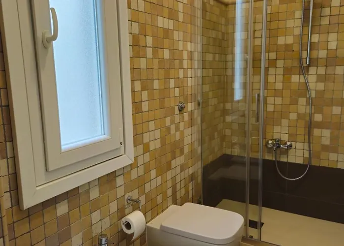 Casakico Elegante 2-bdr Metro 10 Min Colosseo Appartamento Roma